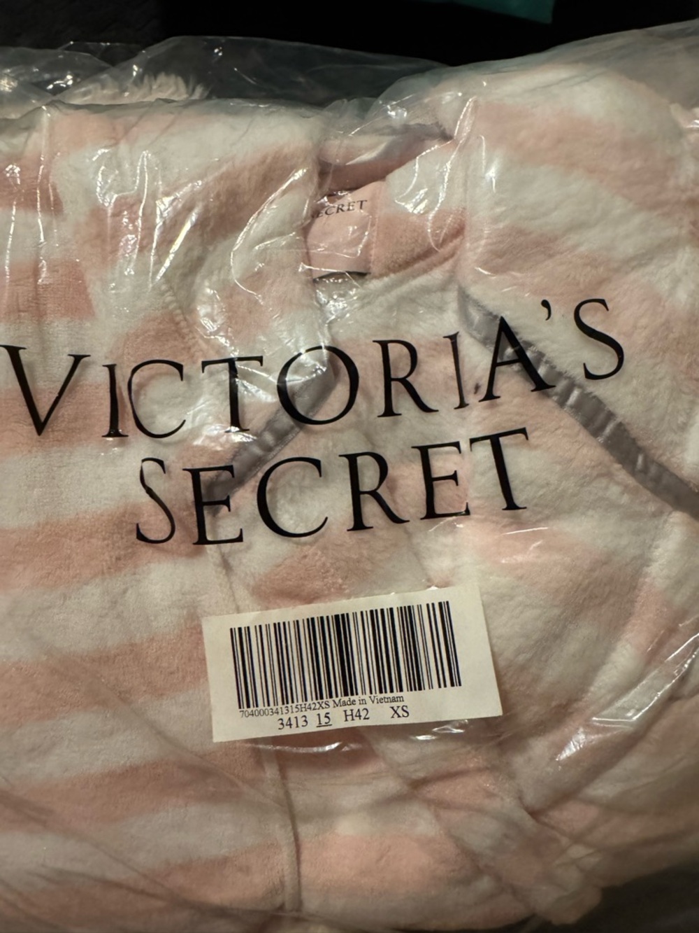 Victoria's Secret Pink and White Striped Plush Hooded Robe - Picture 2 of 3
